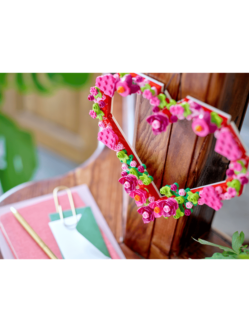 LEGO Heart Ornament 40638 - 254 Parts