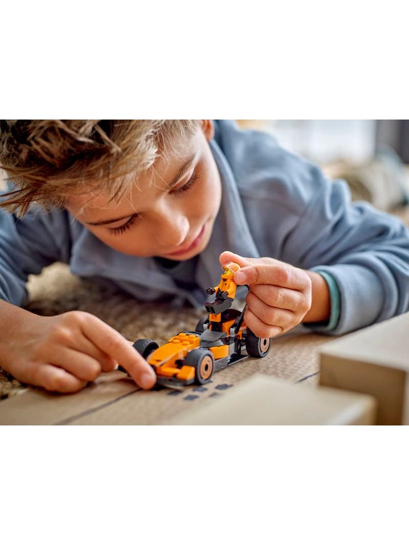 LEGO City F1® Driver with McLaren Car 60442 - 86 Parts