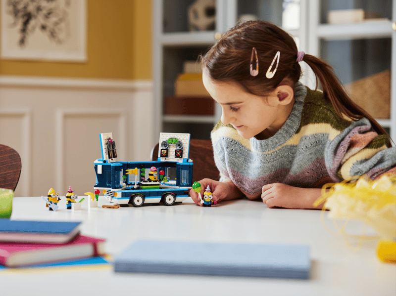 LEGO DespicableMe4 Minions Musical Party Bus 75581 - 379 Parts