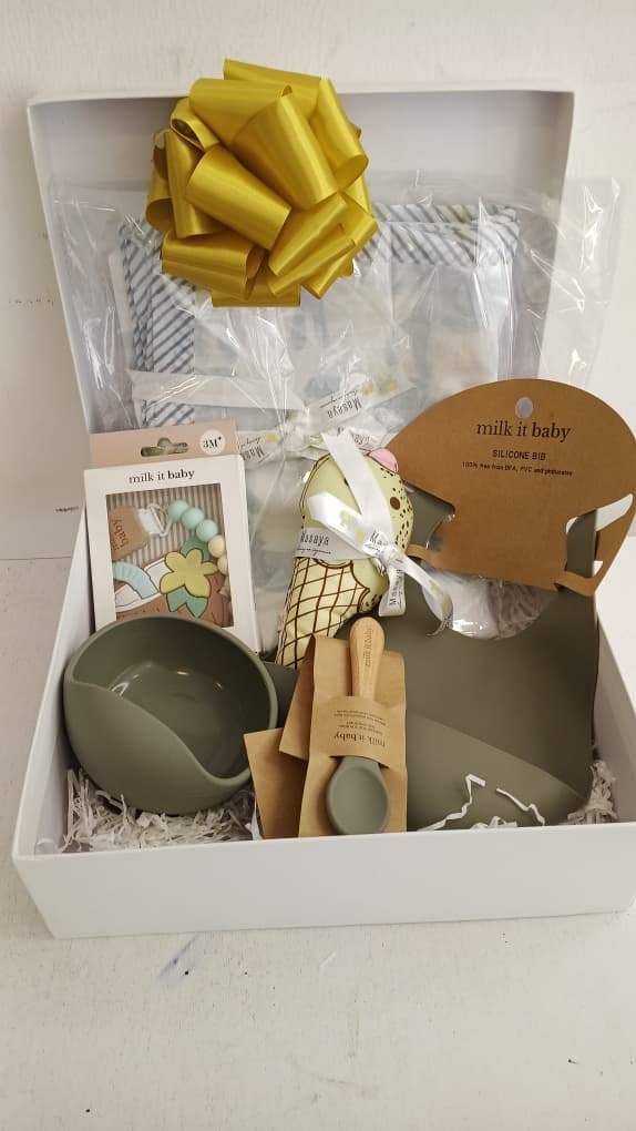 Klick Milk it Baby Boy Hamper