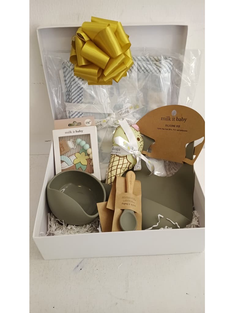 Klick Milk it Baby Boy Hamper