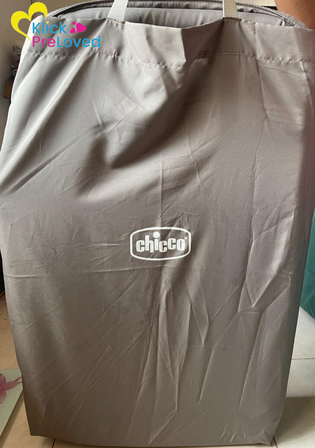 Preloved Chicco LullaGo Travel Bassinet (Gently Used)