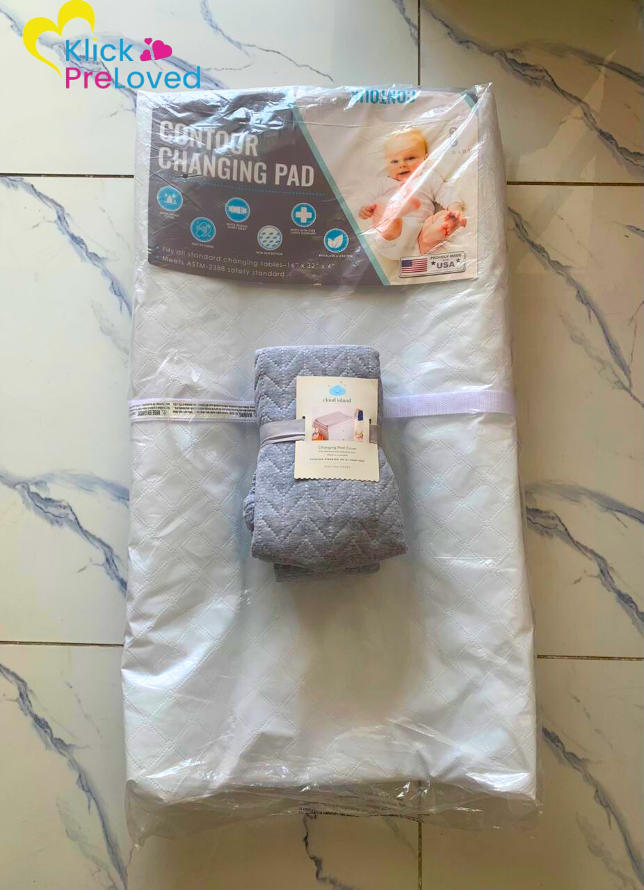 Preloved LA Baby Contour Changing Pad with Cover (Brand New)