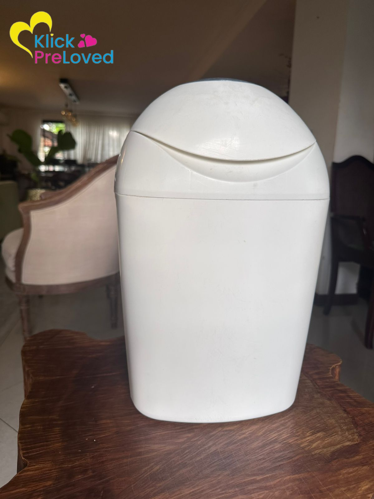 Preloved Tommee Tippee Sangenic Diaper Disposal Bin with Cassettes (Gently Used)