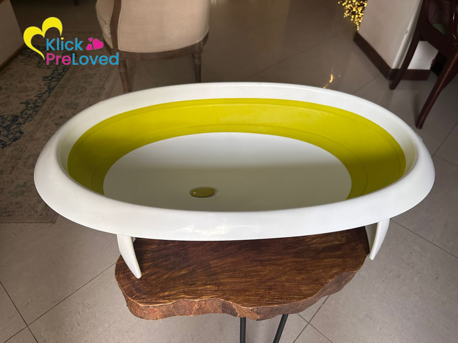 Preloved Boon Naked Collapsible Baby Bathtub (Gently Used)