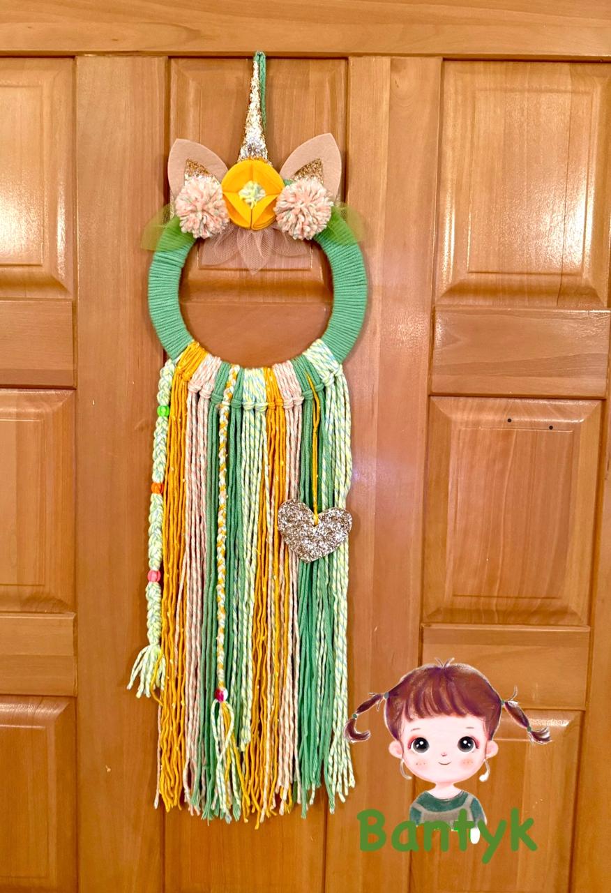 Bantyk Green Unicorn Hair Clip Organiser & Dreamcatcher