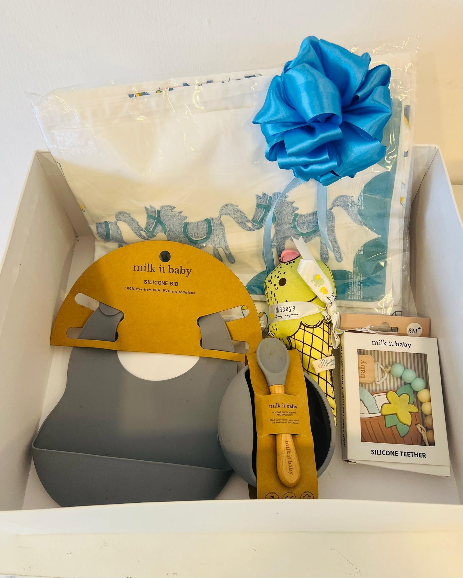 Klick Milk it Baby Boy Hamper