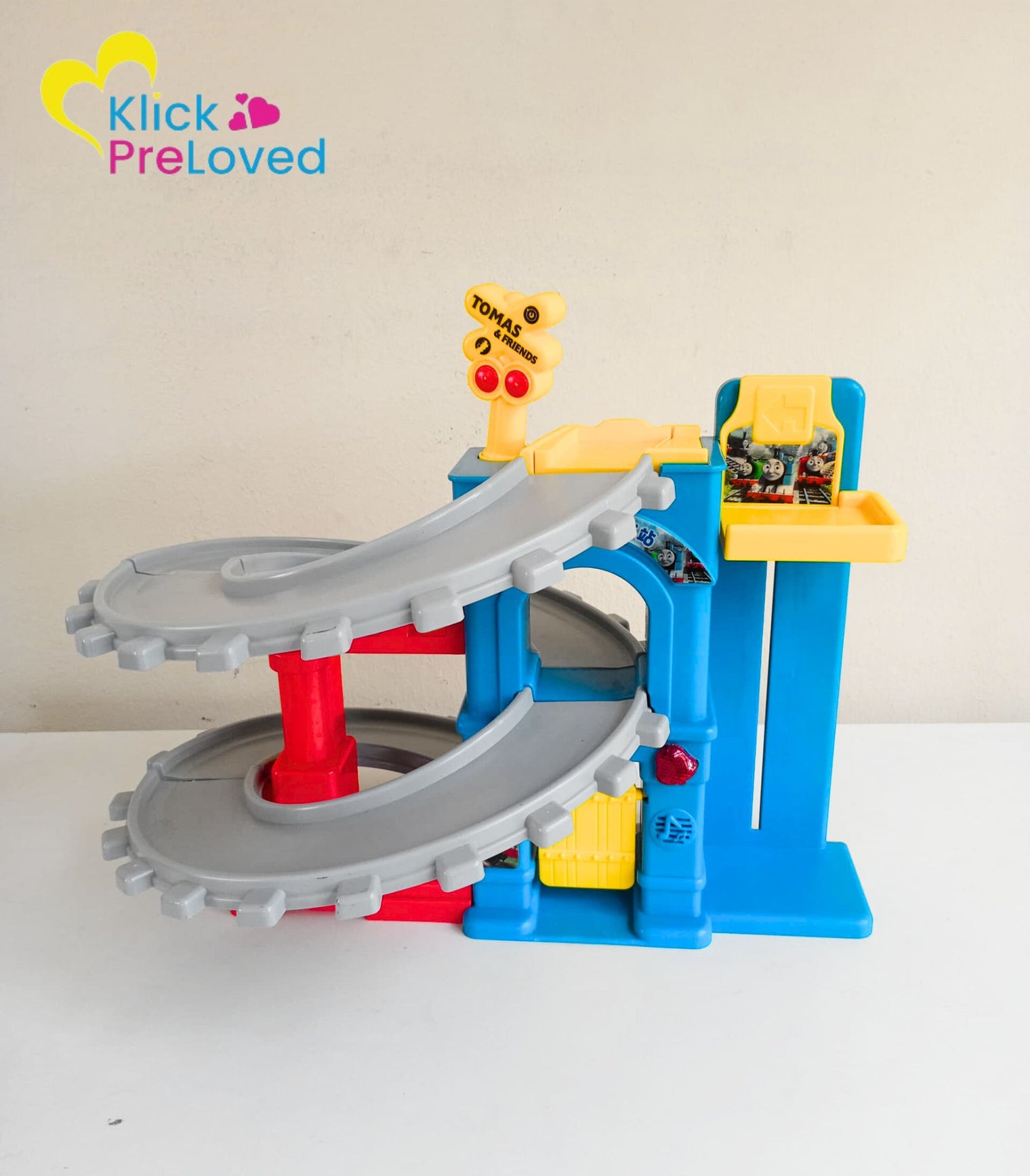 PreLoved Spiral Speedway Race Track (Gently Used)