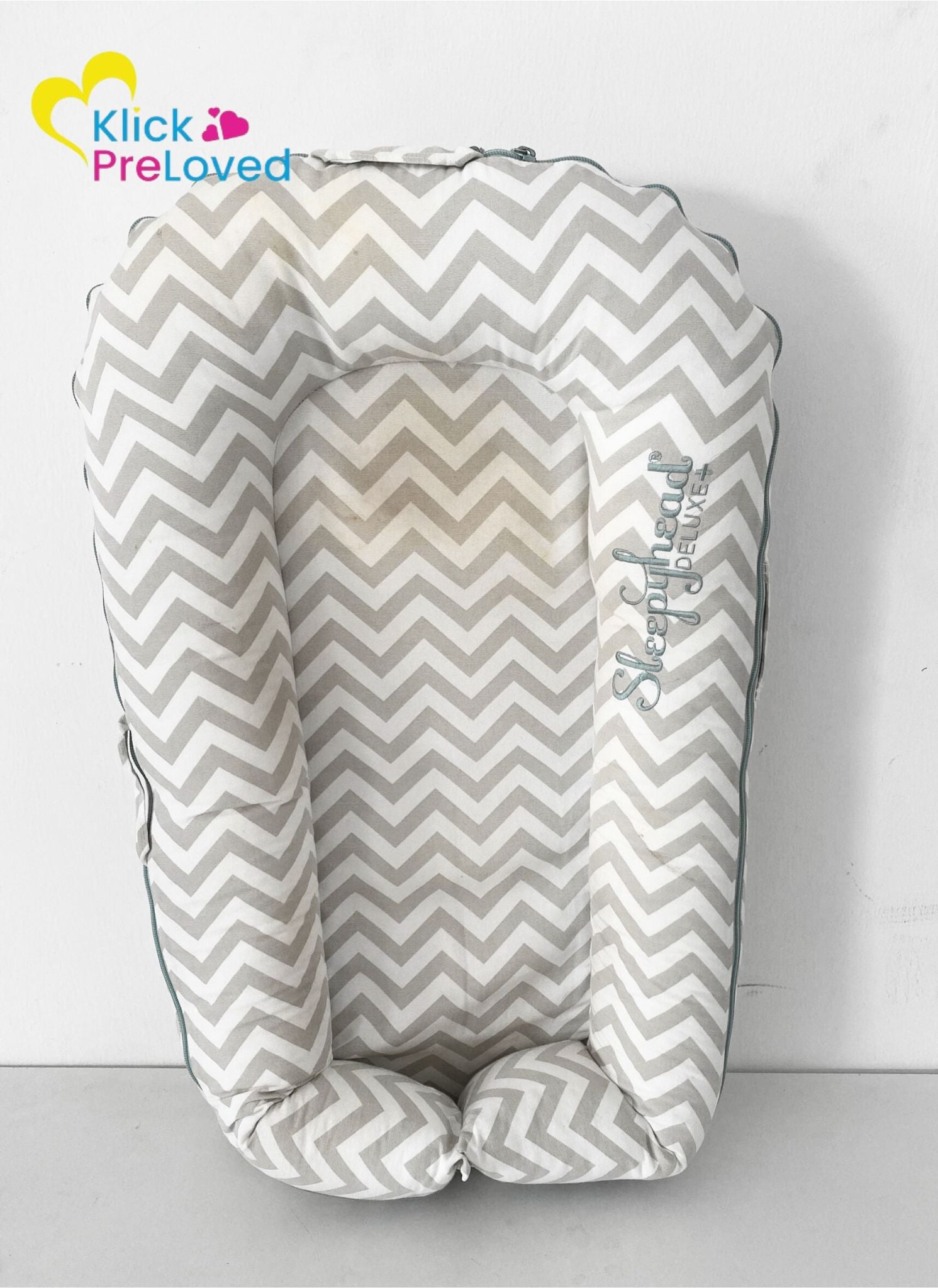 PreLoved Sleepyhead Deluxe with a Storage Bag - White & Brown (Gently Used)