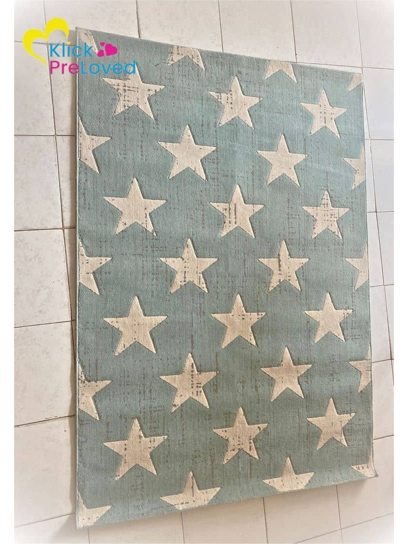 PreLoved Green with White-Star Pattern Quality Rug (Gently Used)