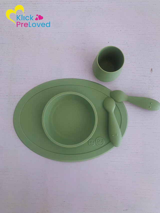 Preloved ezpz Silicone First Foods Gift Set (Gently Used)