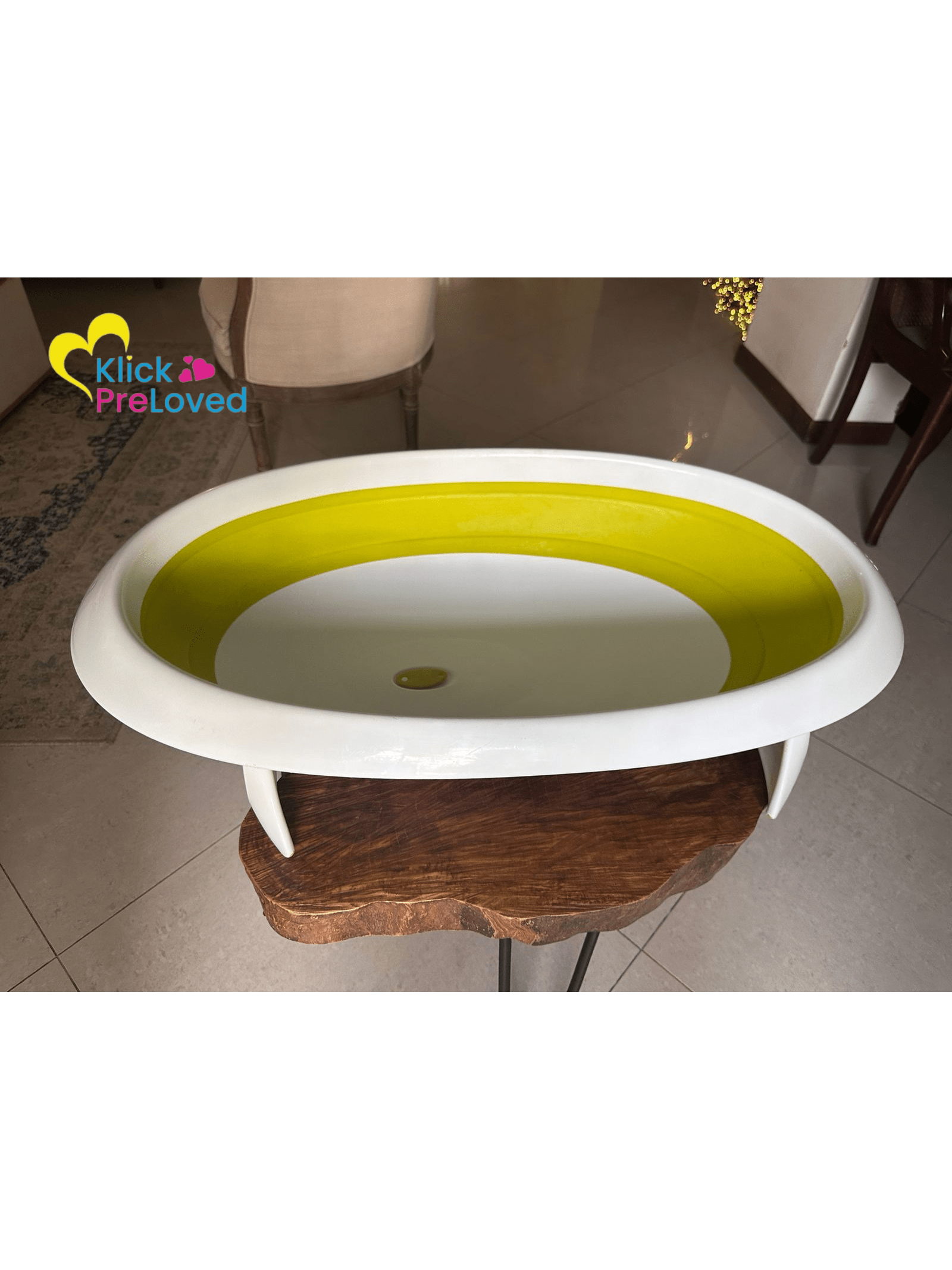 Preloved Boon Naked Collapsible Baby Bathtub (Gently Used)