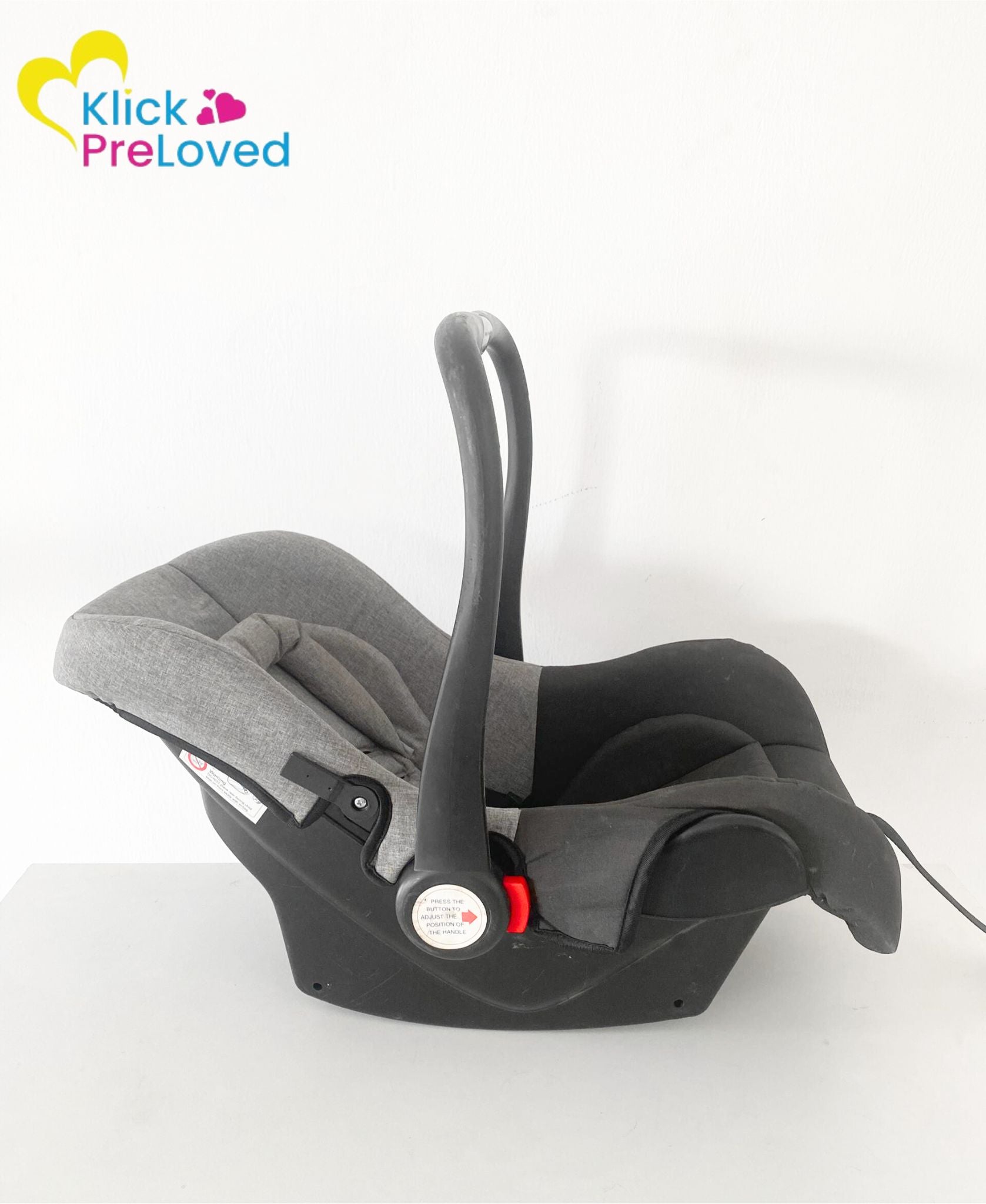 PreLoved Press Car Seat (Gently Used)